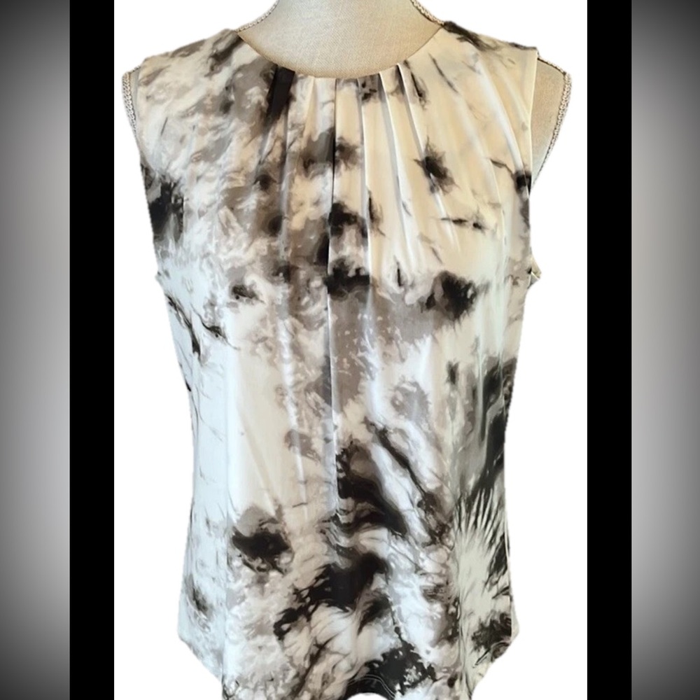 NWT Calvin Klein Women’s Sleeveless Brown Cream Blouse Pleated Neck Size XLP
